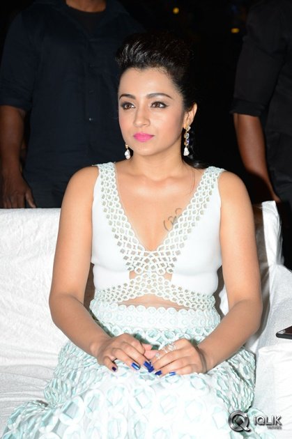 Trisha-at-Nayaki-Movie-Audio-Launch